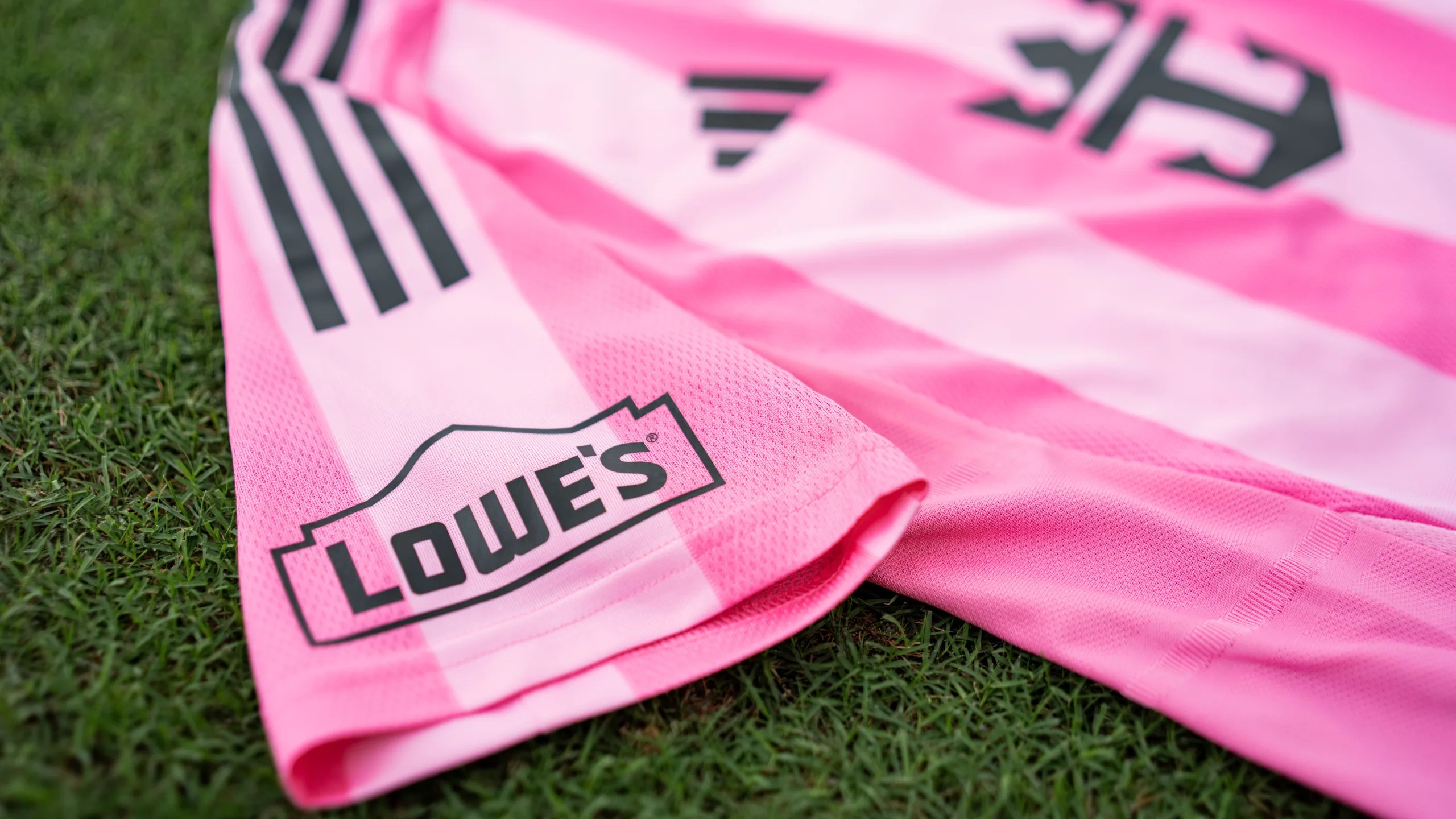 Inter Miami CF and Lowe’s Renew Partnership as Lowe’s Becomes a Main Partner, Official Jersey Sleeve Partner, Founding Partner of Miami Freedom Park